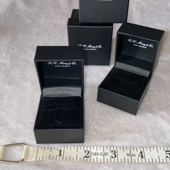 R.H. Macys & Co Fine Jewelry storage bundle - Picture 12 of 15